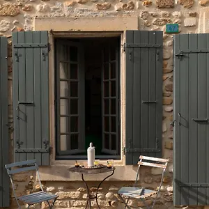 la-perroya.hotels-rhonealpes.com/